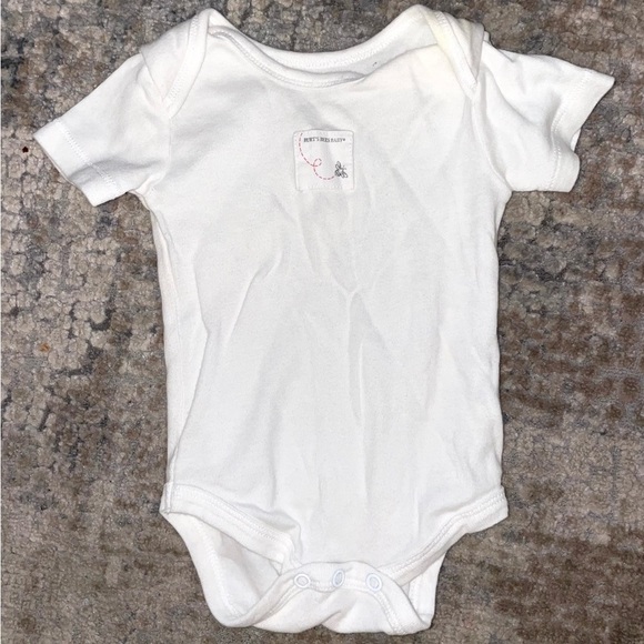 Burt’s Bees Baby short sleeve onesie bodysuit size 0-3 months - Picture 1 of 2